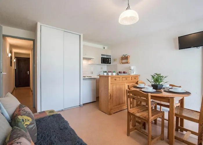 6 Pers Avec Balcon - Calme, Proche Centre Saint-lary Village, Parking Prive - Fr-1-296-162